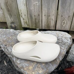 CROCS - MELLOW RECOVERY CLOG